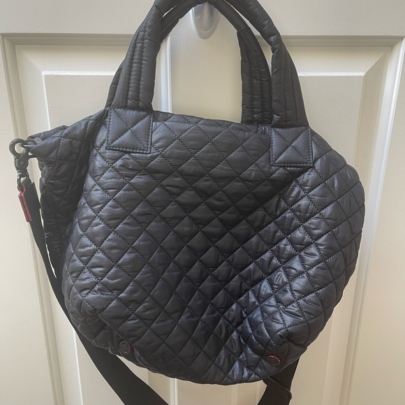 💰SOLD💰NEW MZ Wallace Medium Metro Tote Deluxe - Picture 2 of 5